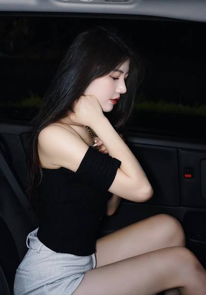 微模卡-专业高清模卡制作_找模特主播演员平台