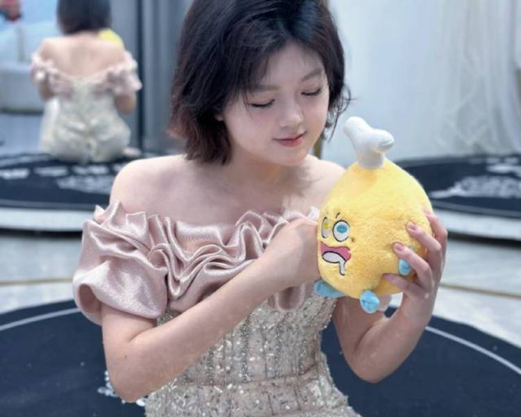 艺人背景图