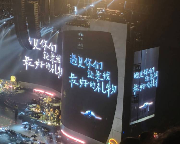 艺人背景图