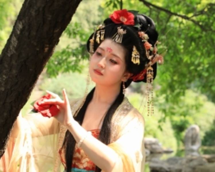艺人背景图