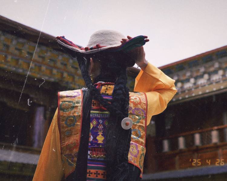 艺人背景图