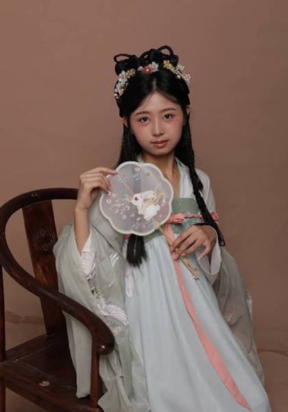 推荐艺人