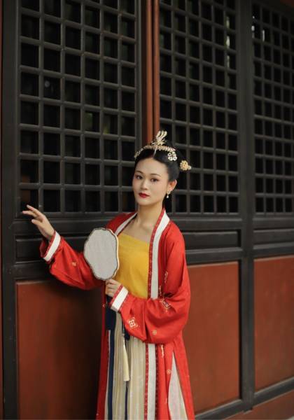 推荐艺人