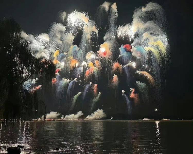 艺人背景图