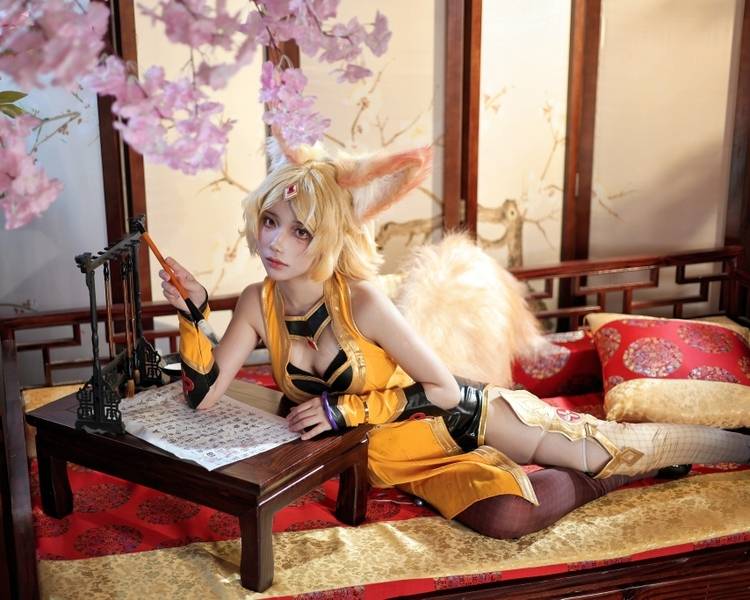 艺人背景图