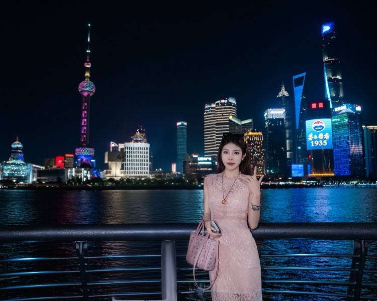 艺人背景图