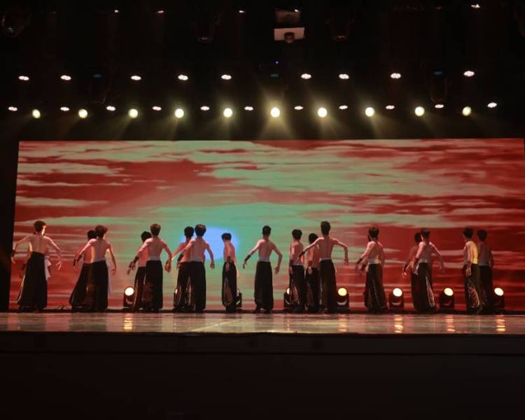 艺人背景图