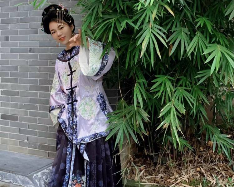 艺人背景图