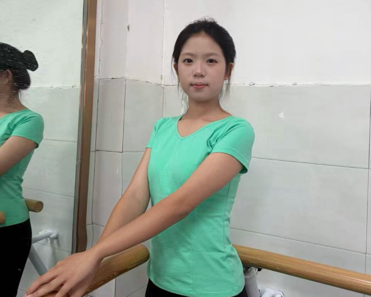 艺人背景图