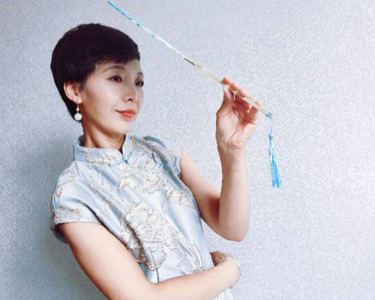 艺人背景图