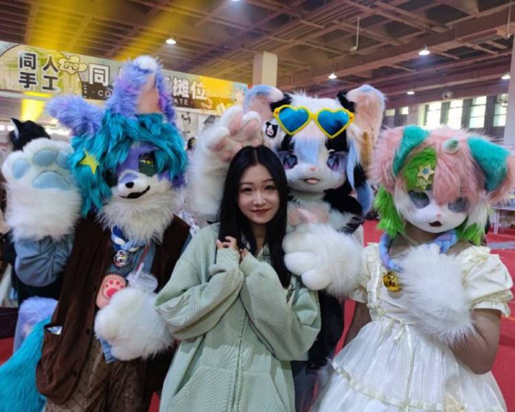 艺人背景图