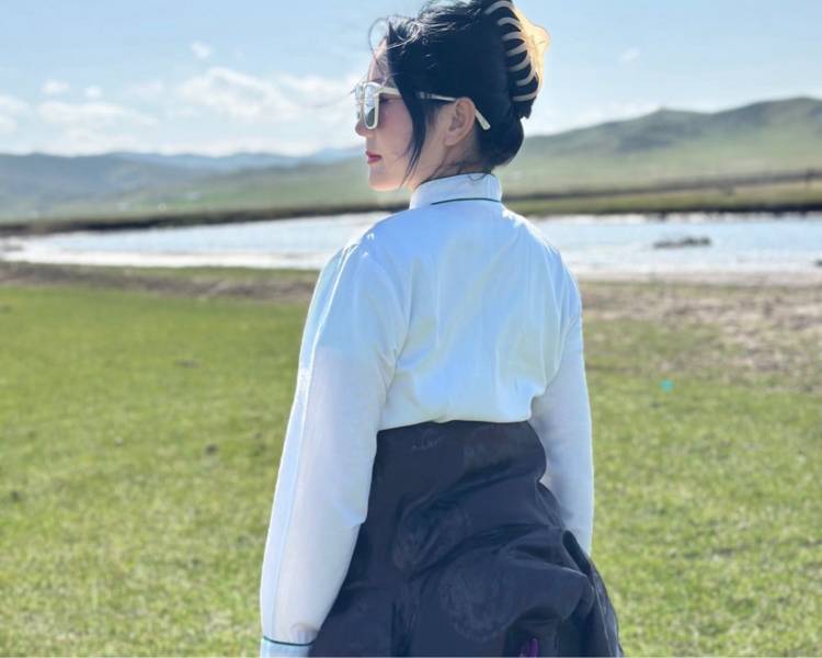 艺人背景图