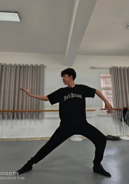 推荐艺人