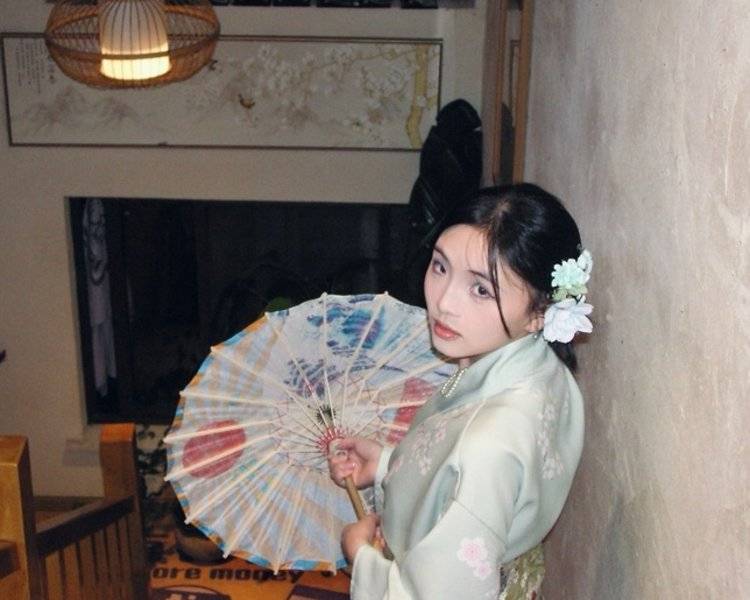 艺人背景图
