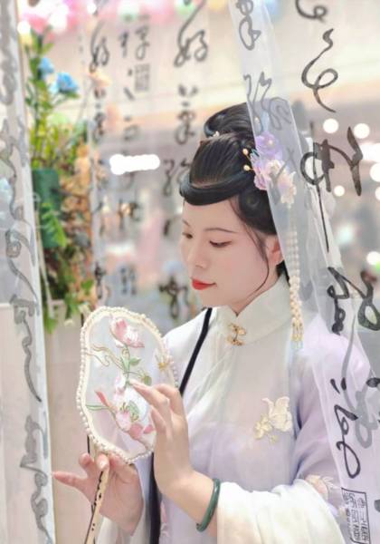 推荐艺人