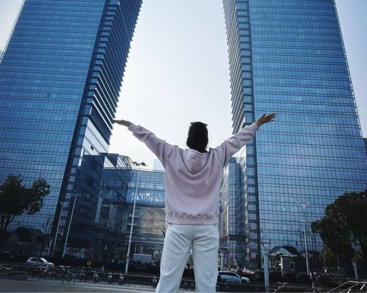 艺人背景图