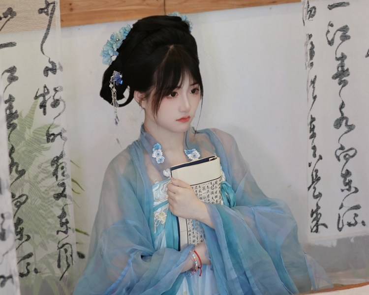 艺人背景图