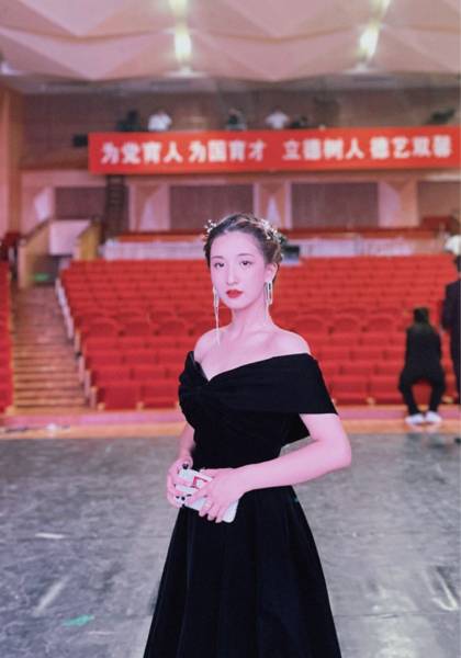 推荐艺人