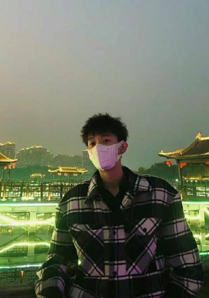 推荐艺人