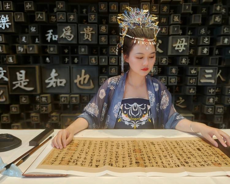 艺人背景图