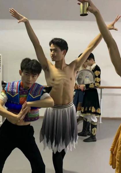 推荐艺人