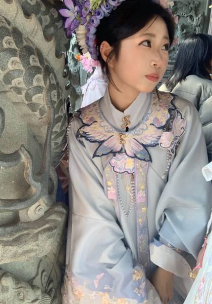 推荐艺人