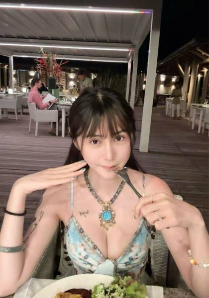 推荐艺人