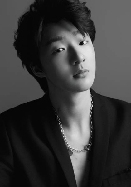 杯杯的形象照片