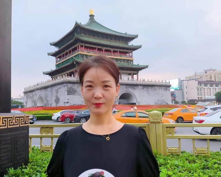 艺人背景图