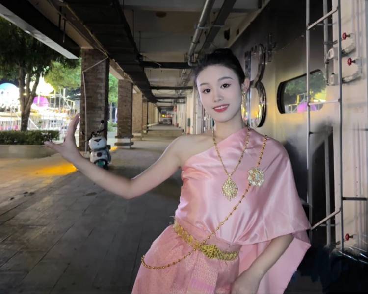 艺人背景图