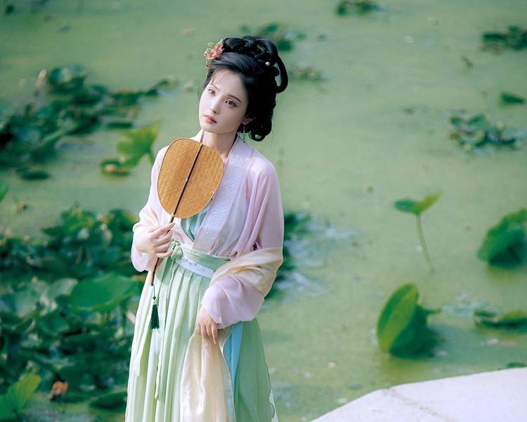 艺人背景图