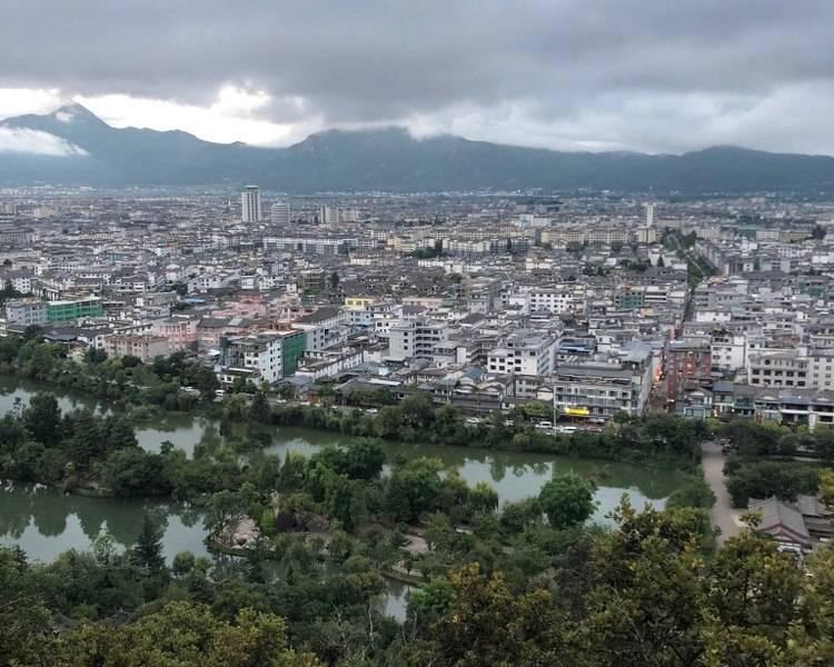 艺人背景图