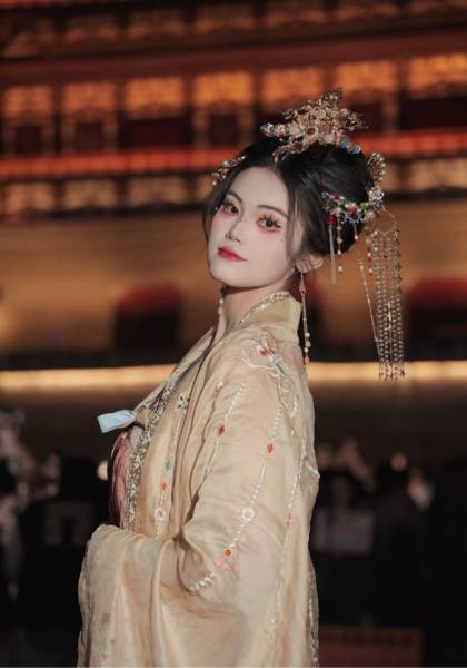 推荐艺人