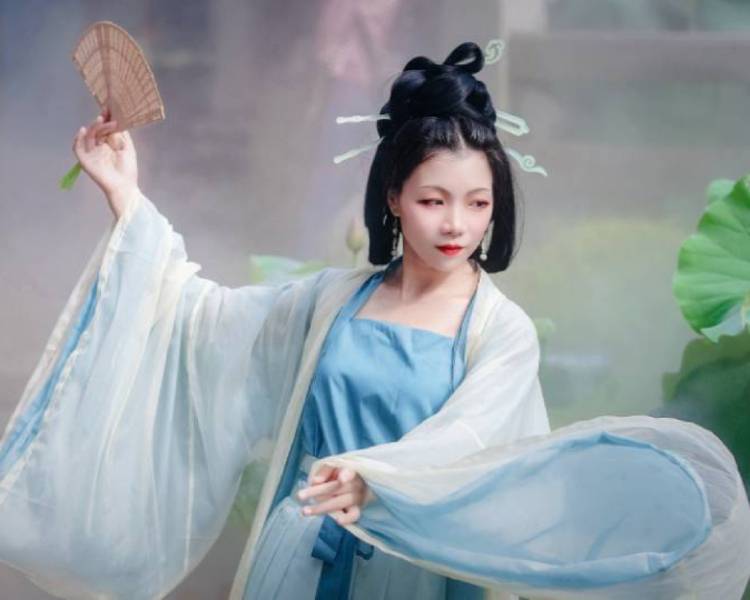 艺人背景图