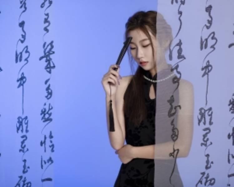艺人背景图