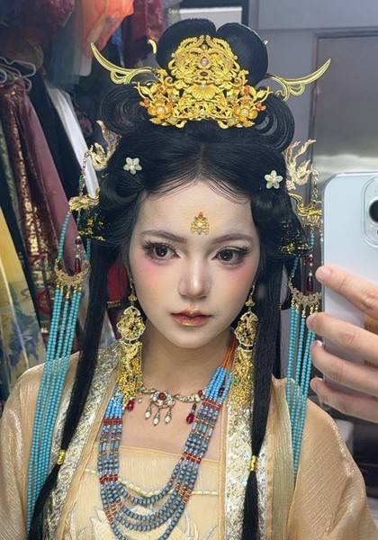 推荐艺人