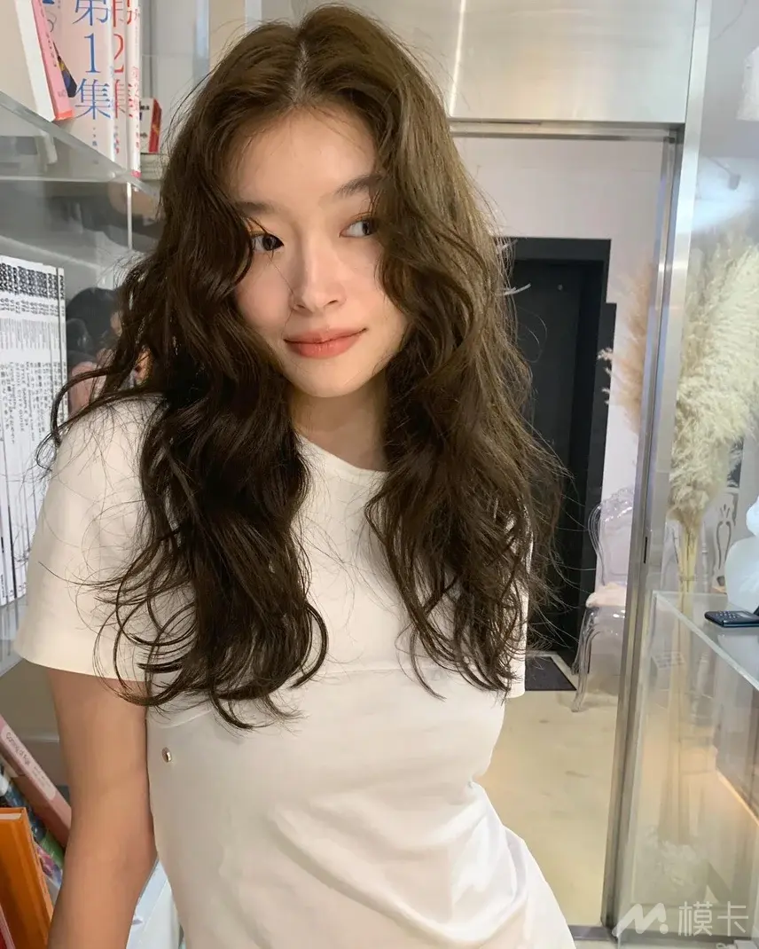通告图片