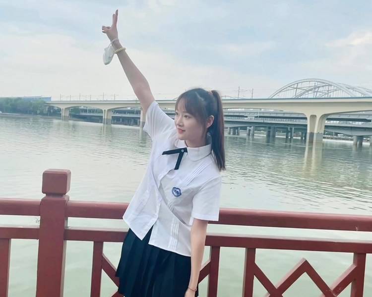 艺人背景图