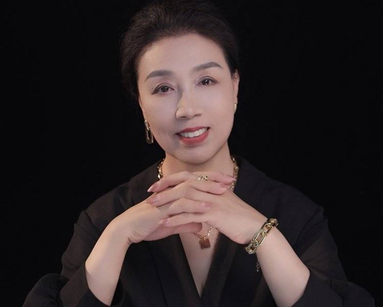 艺人背景图