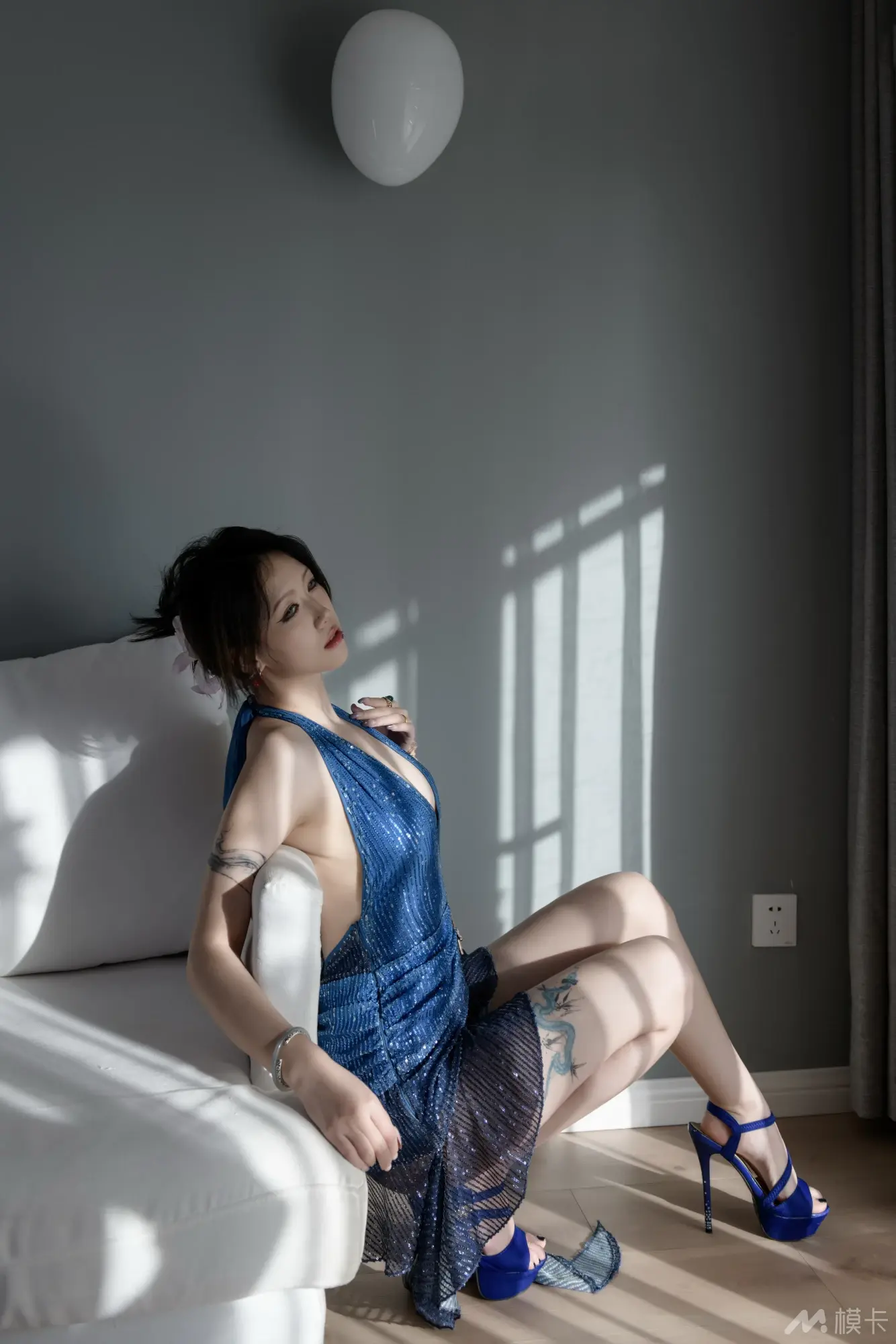 通告图片