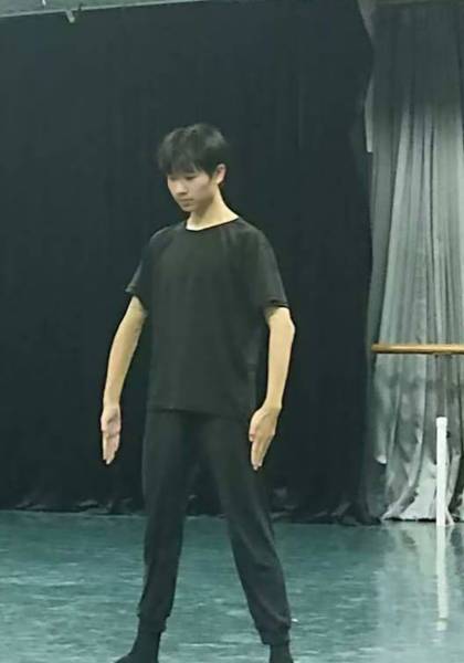 推荐艺人