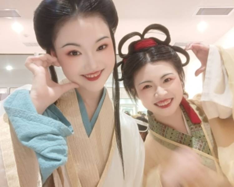 艺人背景图