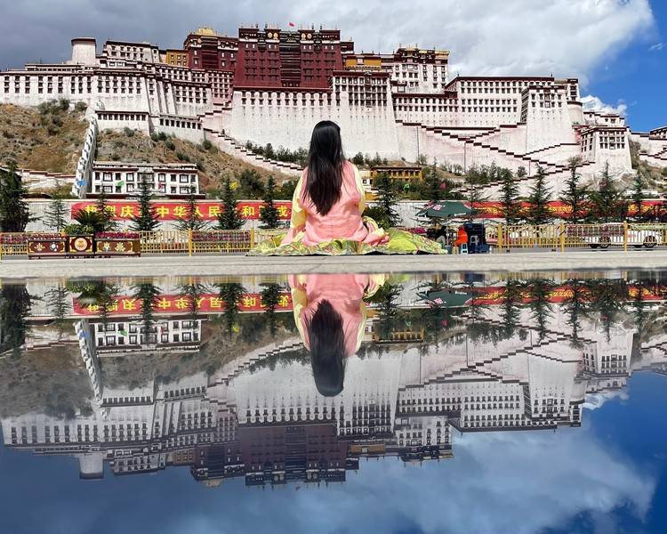 艺人背景图