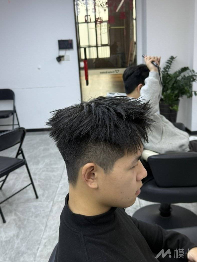 通告图片