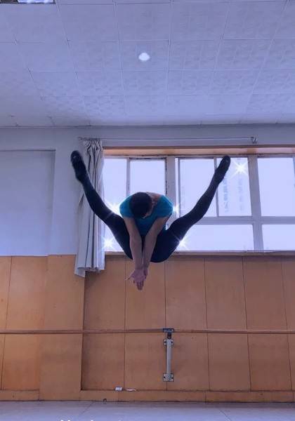 推荐艺人
