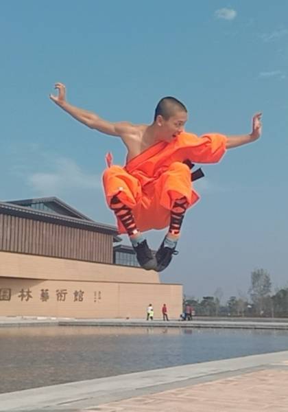 推荐艺人