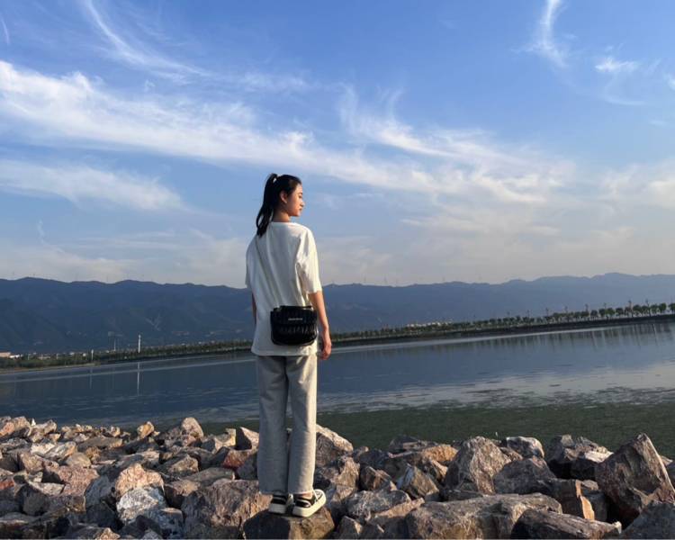 艺人背景图