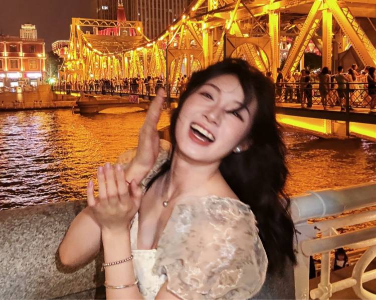 艺人背景图