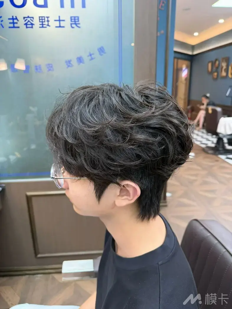 通告图片