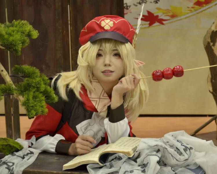 艺人背景图